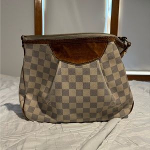 Louis Vuitton Siracusa PM Shoulder Bag
